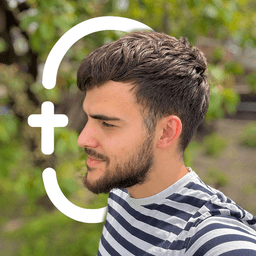 A Hallgatlak blog szerzőjének portréja